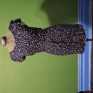 Yumi Short dress. Navy blue, cream polka dots. Size 2/4.